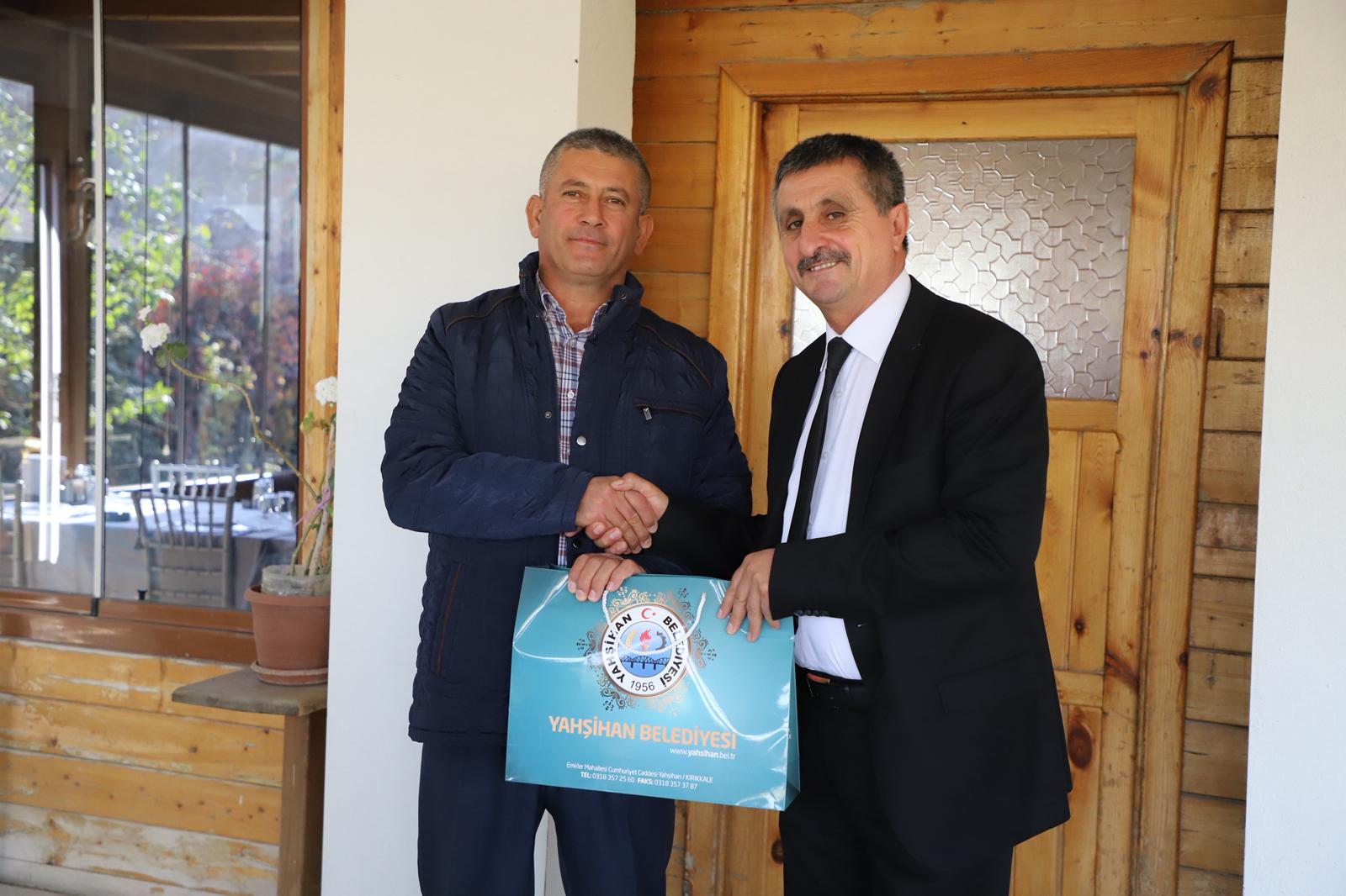 emekli-olan-personellerimize-veda-yemegi-duzenledik