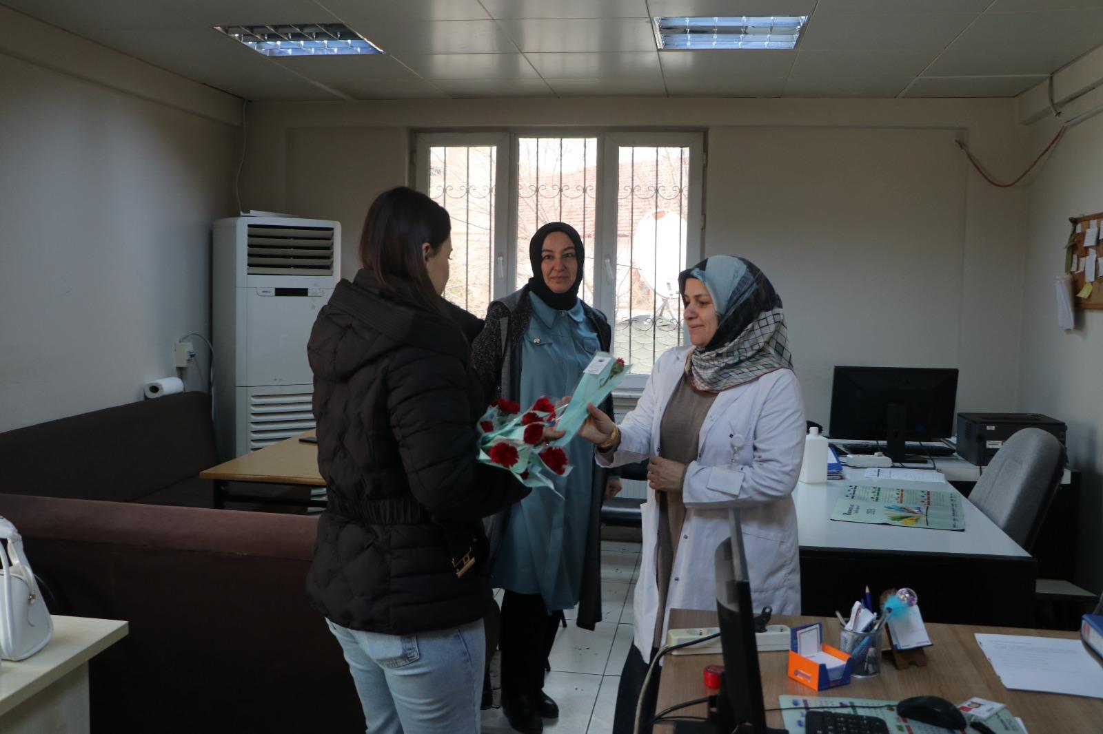 8-mart-dunya-kadinlar-gunu-kutlu-olsun