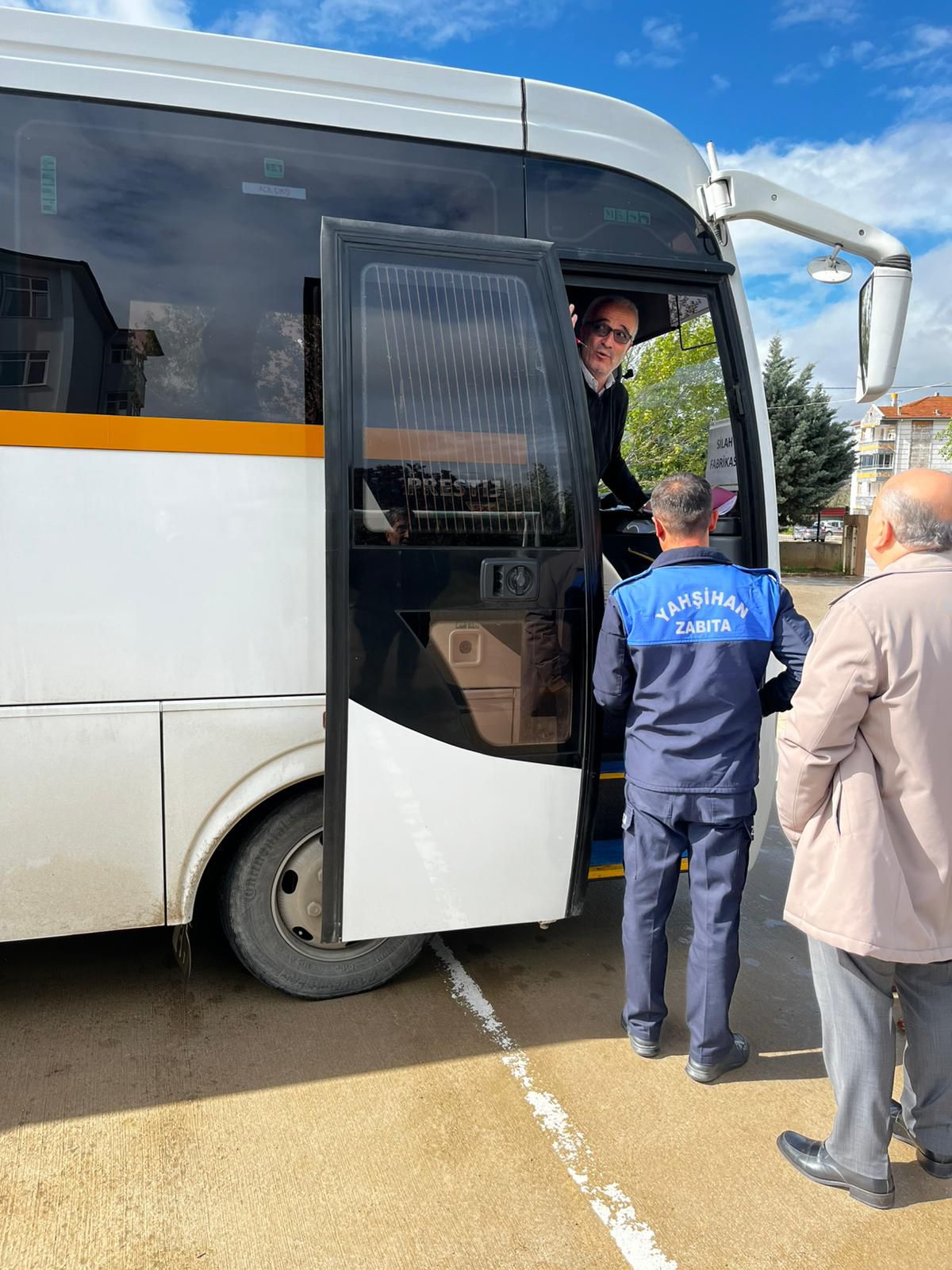 trafik-zabita-ekiplerimiz-okul-servislerindeki-denetimleri-surduruyor