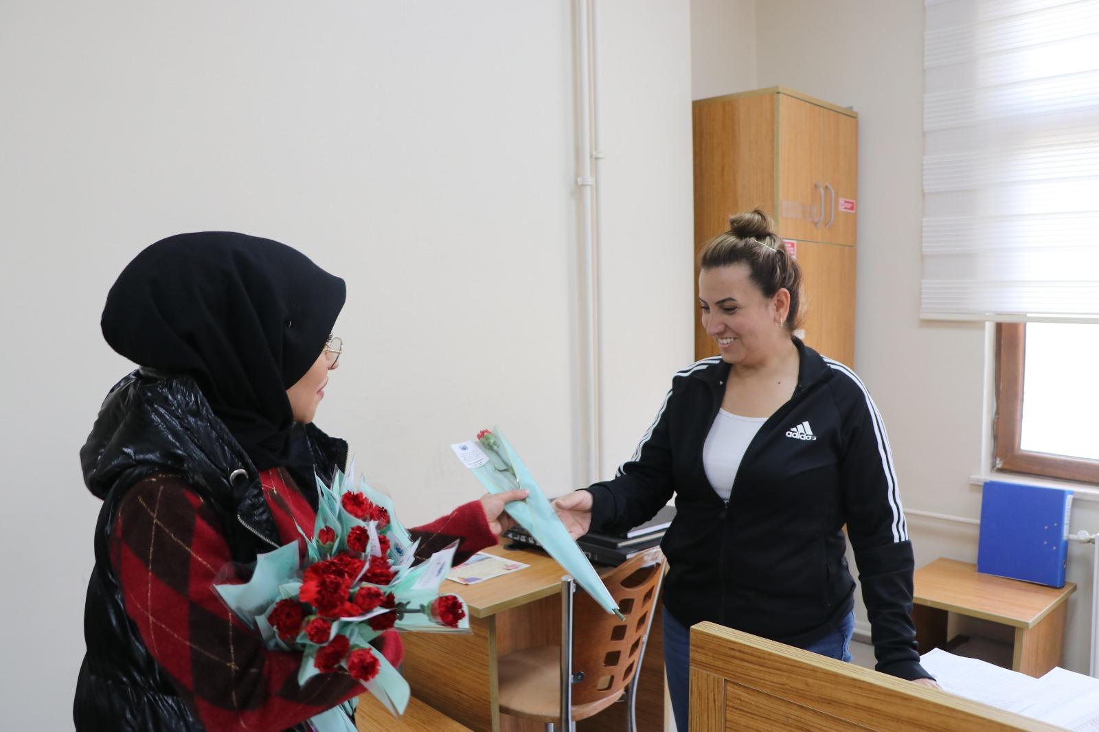 8-mart-dunya-kadinlar-gunu-kutlu-olsun